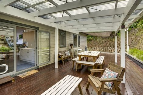 Photo of property in 49 Chaucer Road, Hospital Hill, Napier, 4110