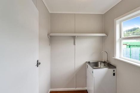 Photo of property in 90 Wise Street, Wainuiomata, Lower Hutt, 5014