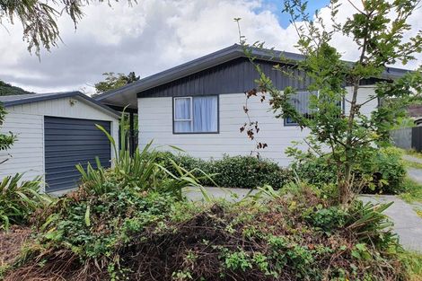 Photo of property in 1/9 Gemstone Drive, Birchville, Upper Hutt, 5018