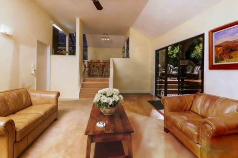 Photo of property in 1 Stitchbird Close, Murrays Bay, Auckland, 0630