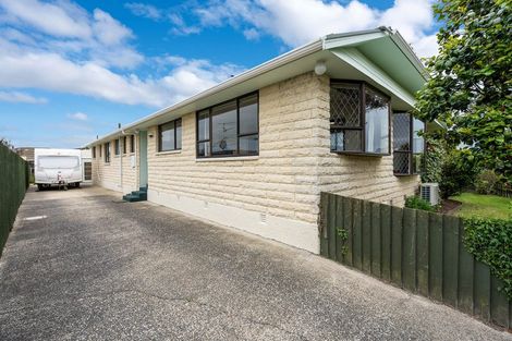Photo of property in 1 Ash Place, Mosgiel, 9024