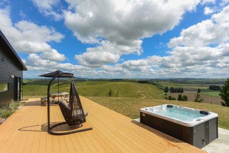 Photo of property in 71 Pirau Road, Fernhill, Napier, 4183