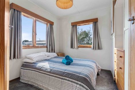 Photo of property in 124 Hampton Road, Whangamata, 3620