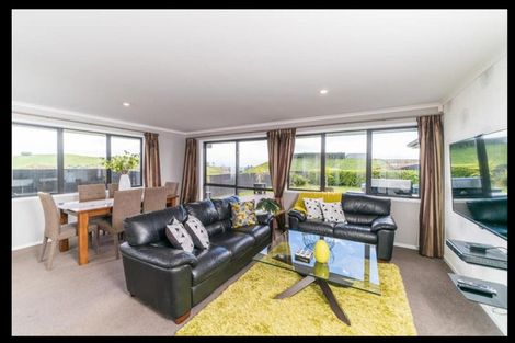 Photo of property in 12 Ballintoy Park Drive, Welcome Bay, Tauranga, 3175