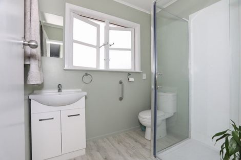 Photo of property in 35 Churchill Avenue, Feilding, 4702