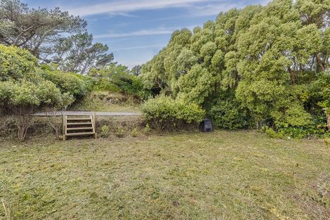 Photo of property in 91 Black Rock Road, Newlands, Wellington, 6037