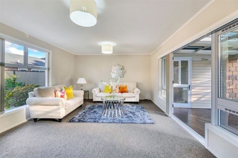 Photo of property in 81 Sturges Road, Henderson, Auckland, 0612