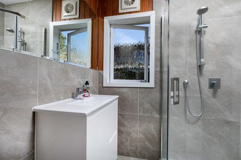 Photo of property in 1/84 West Coast Road, Glen Eden, Auckland, 0602