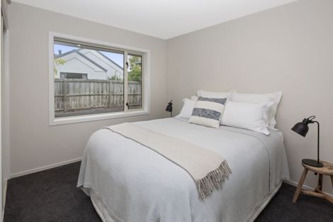 Photo of property in 19 Thornwood Place, Redwood, Christchurch, 8051