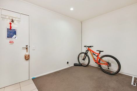 Photo of property in Luna Apartments, 4m/16 Burton Street, Grafton, Auckland, 1010