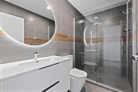 Photo of property in 47 Whare Kauri Road, Papakura, 2110