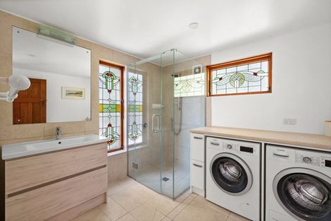 Photo of property in 77 Kopanga Road, Havelock North, 4130