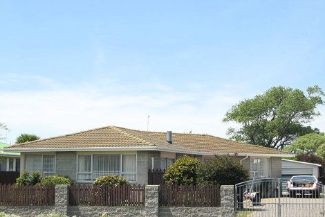 Photo of property in 59 Saint Heliers Crescent, Aranui, Christchurch, 8061