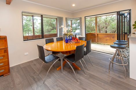 Photo of property in 60 Scott Road, Stanmore Bay, Whangaparaoa, 0932