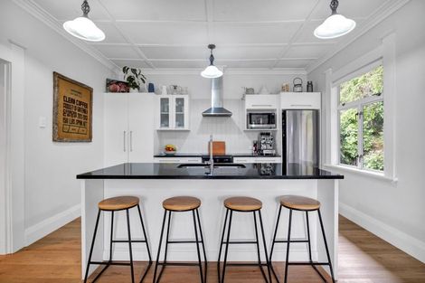 Photo of property in 34a Alberta Road, Glen Avon, New Plymouth, 4312