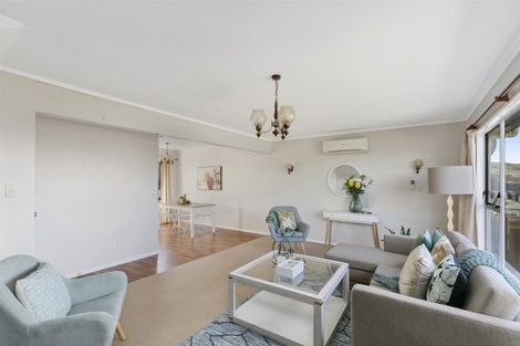 Photo of property in 68 Cunliffe Street, Churton Park, Wellington, 6037