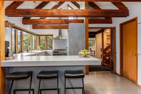 Photo of property in 54 Amapur Drive, Khandallah, Wellington, 6035