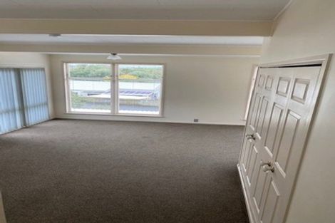 Photo of property in 2/59 Hillsborough Road, Hillsborough, Auckland, 1042