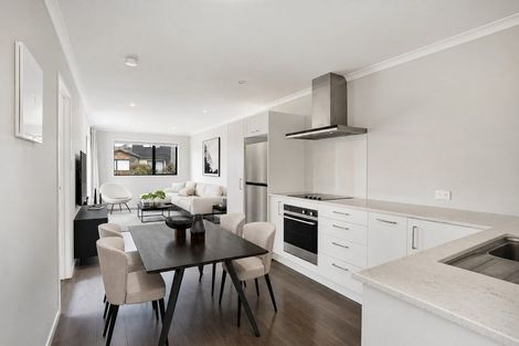 Photo of property in 2 Whakato Avenue, Kumeu, 0810