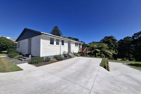 Photo of property in 15 Wiremu Place, Blagdon, New Plymouth, 4310