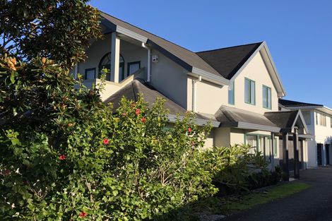 Photo of property in 2/63 Hattaway Avenue, Bucklands Beach, Auckland, 2012