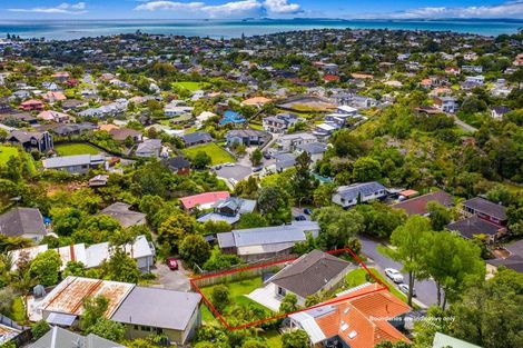 Photo of property in 17 Malters Place, Browns Bay, Auckland, 0630