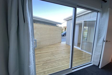 Photo of property in 8 Moera Place, Stanmore Bay, Whangaparaoa, 0932