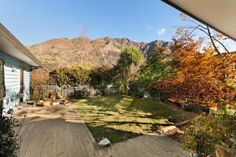 Photo of property in 2 Morning Star Terrace, Arthurs Point, Queenstown, 9371