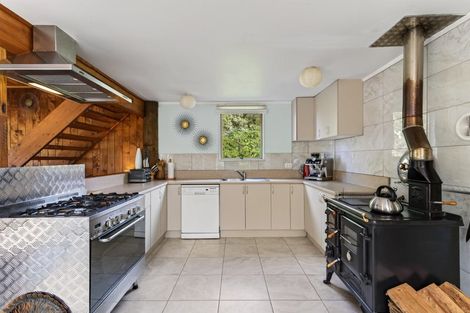 Photo of property in 330 Franklin Road, Paparoa, 0571