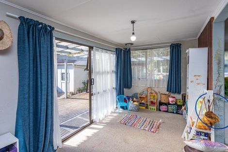 Photo of property in 14 Wi Pere Street, Manakau, Levin, 5573