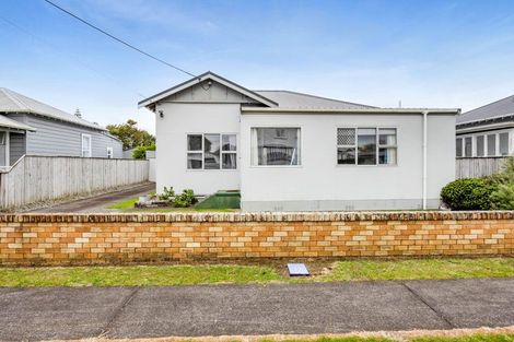 Photo of property in 8 George Street, Hawera, 4610
