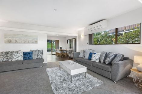Photo of property in 54 Meadowvale Avenue, Forrest Hill, Auckland, 0620