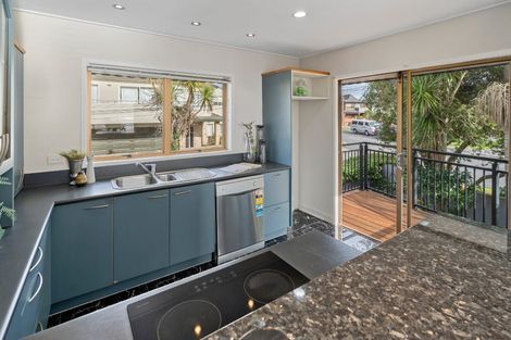 Photo of property in 1/95 Aberdeen Road, Castor Bay, Auckland, 0620