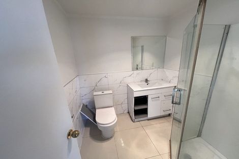 Photo of property in 22 Goodwood Drive, Goodwood Heights, Auckland, 2105