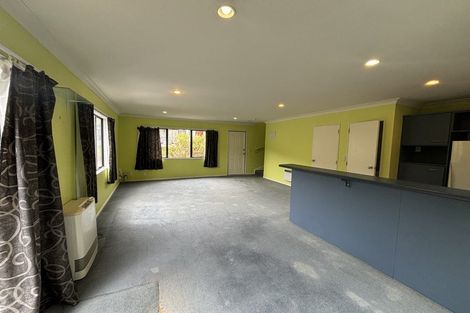 Photo of property in 78 Woodhouse Avenue, Karori, Wellington, 6012