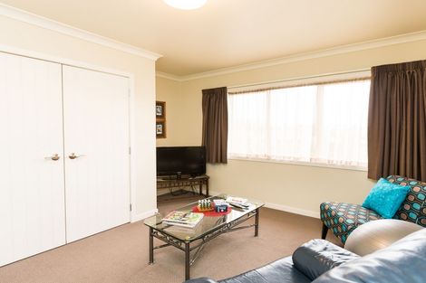 Photo of property in 3 Alma Place, Milson, Palmerston North, 4414