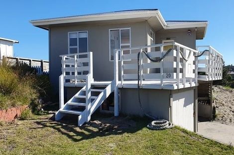 Photo of property in 20 Nelson Street, Foxton Beach, Foxton, 4815