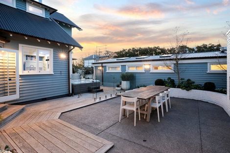 Photo of property in 18 Allister Avenue, Merivale, Christchurch, 8014