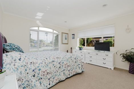 Photo of property in 10 Montrose Crescent, Huntington, Hamilton, 3210