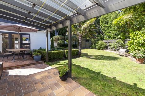 Photo of property in 130 Fisher Parade, Sunnyhills, Auckland, 2010