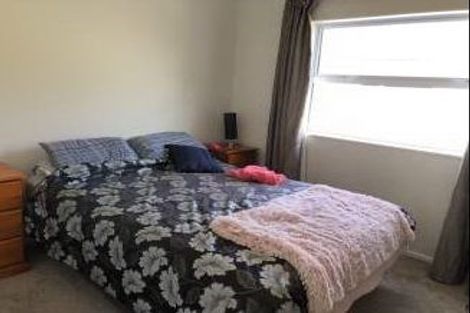 Photo of property in 15 Sawyers Lane, Silverdale, 0932