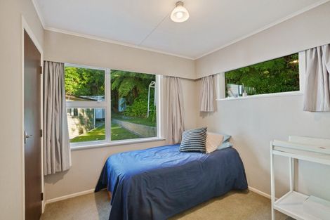 Photo of property in 10 Haven Grove, Naenae, Lower Hutt, 5011