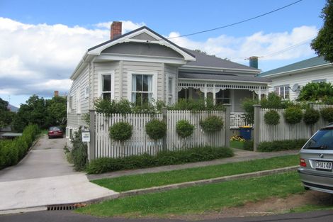 Photo of property in 18 Cowper Street, Devonport, Auckland, 0624