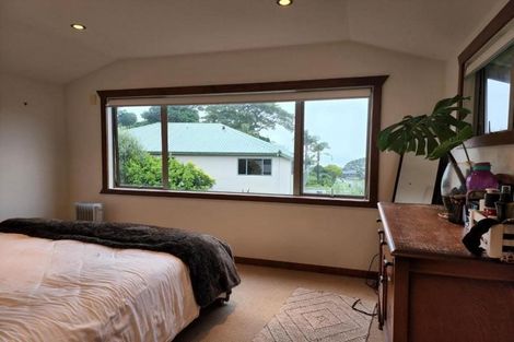 Photo of property in 24 Arden Place, Oakura, 4314