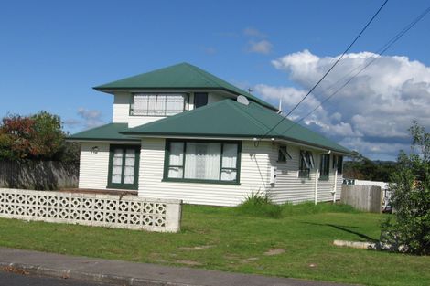 Photo of property in 6 Abbotleigh Avenue, Te Atatu Peninsula, Auckland, 0610
