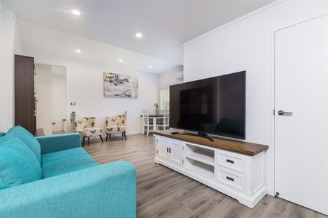 Photo of property in 3 Mount Albert Road, Mount Albert, Auckland, 1025