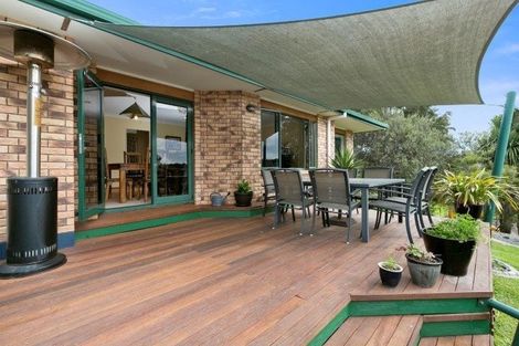 Photo of property in 16 Montana Drive, Pyes Pa, Tauranga, 3112