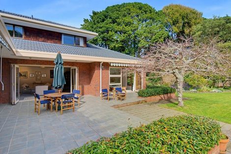 Photo of property in 10 Karaka Grove, Waikanae, 5036