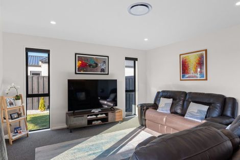 Photo of property in 21 Bob Reid Crescent, Darfield, 7510