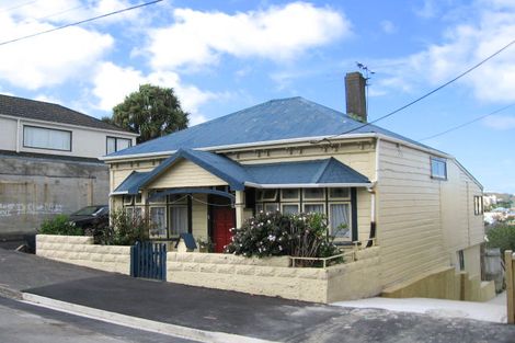 Photo of property in 81 Te Wharepouri Street, Berhampore, Wellington, 6023